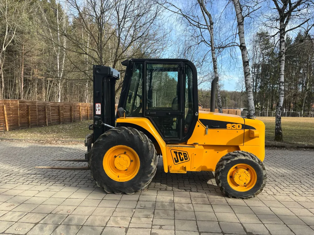 JCB-930