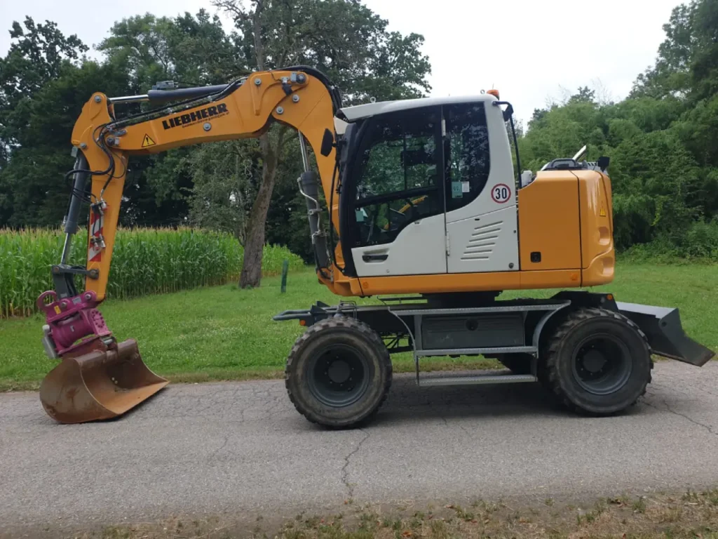 Liebherr - 912 Compact Litronic