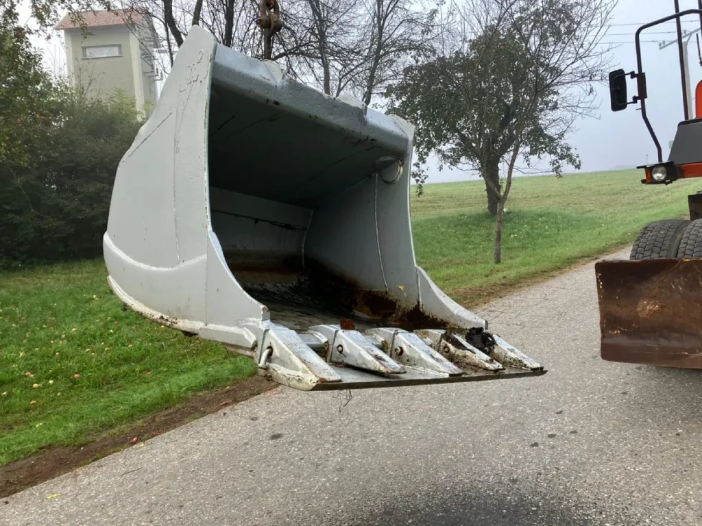 Gradbena mehanizacija Puntigam