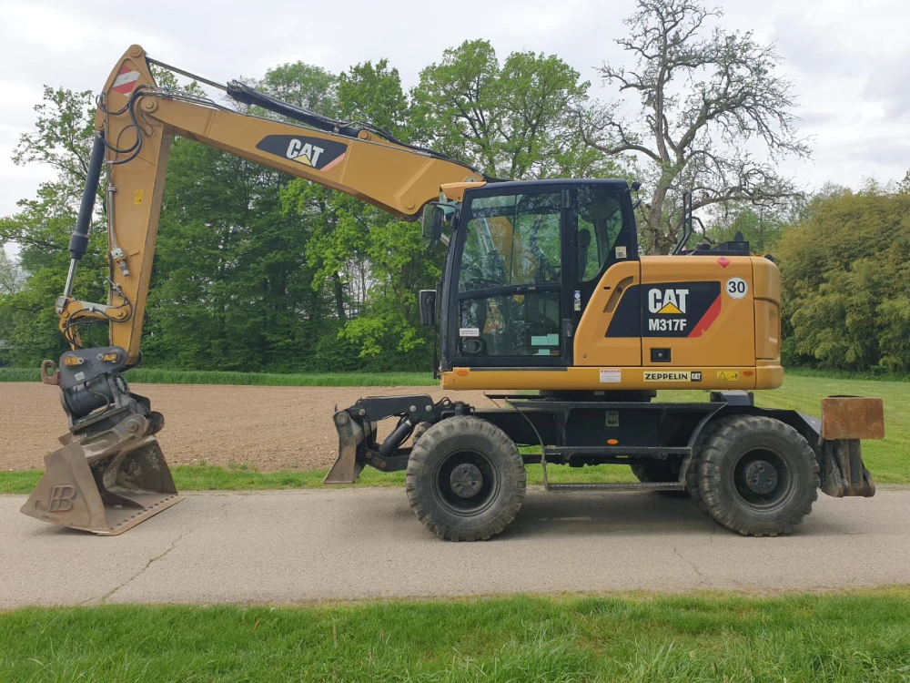 CAT - M 317 F