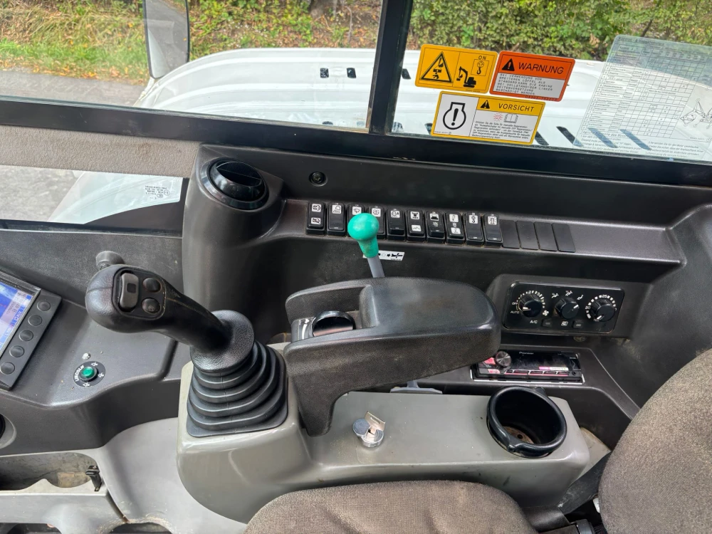 Gradbena mehanizacija Puntigam