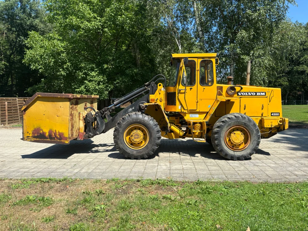 Volvo - BM 4300