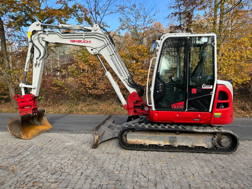 Takeuchi - TB 370