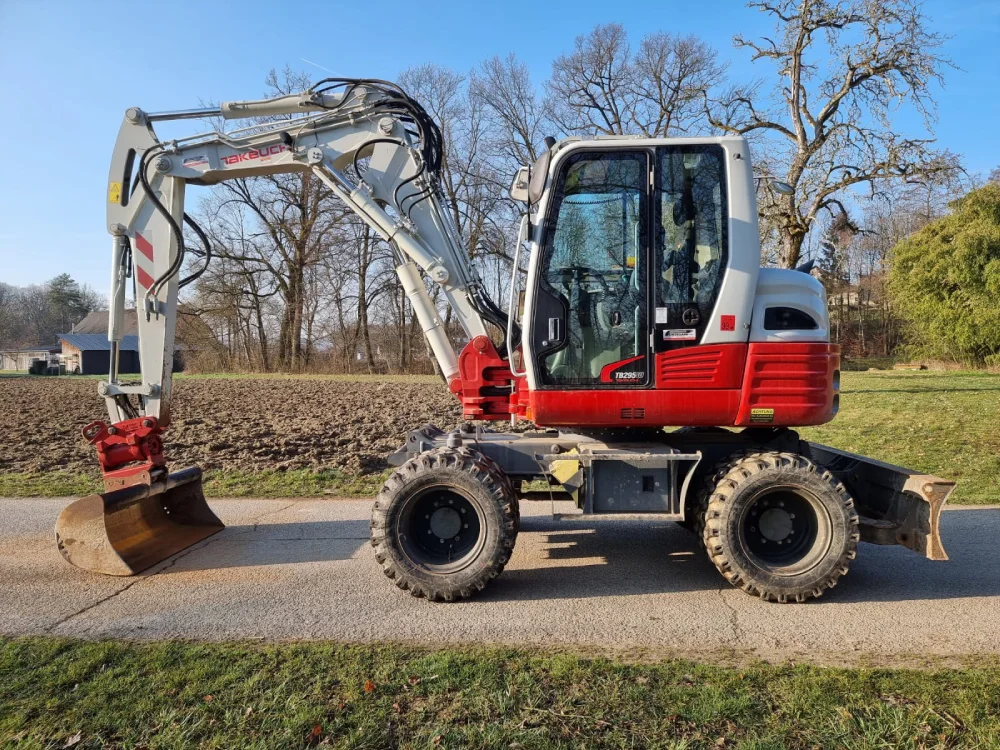Takeuchi - TB 295 W