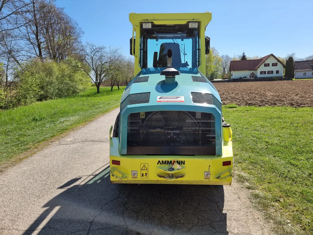 Baumaschinen Puntigam