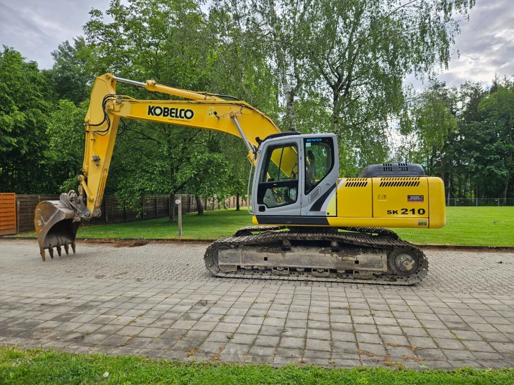 New Holland - Kobelco E215 B