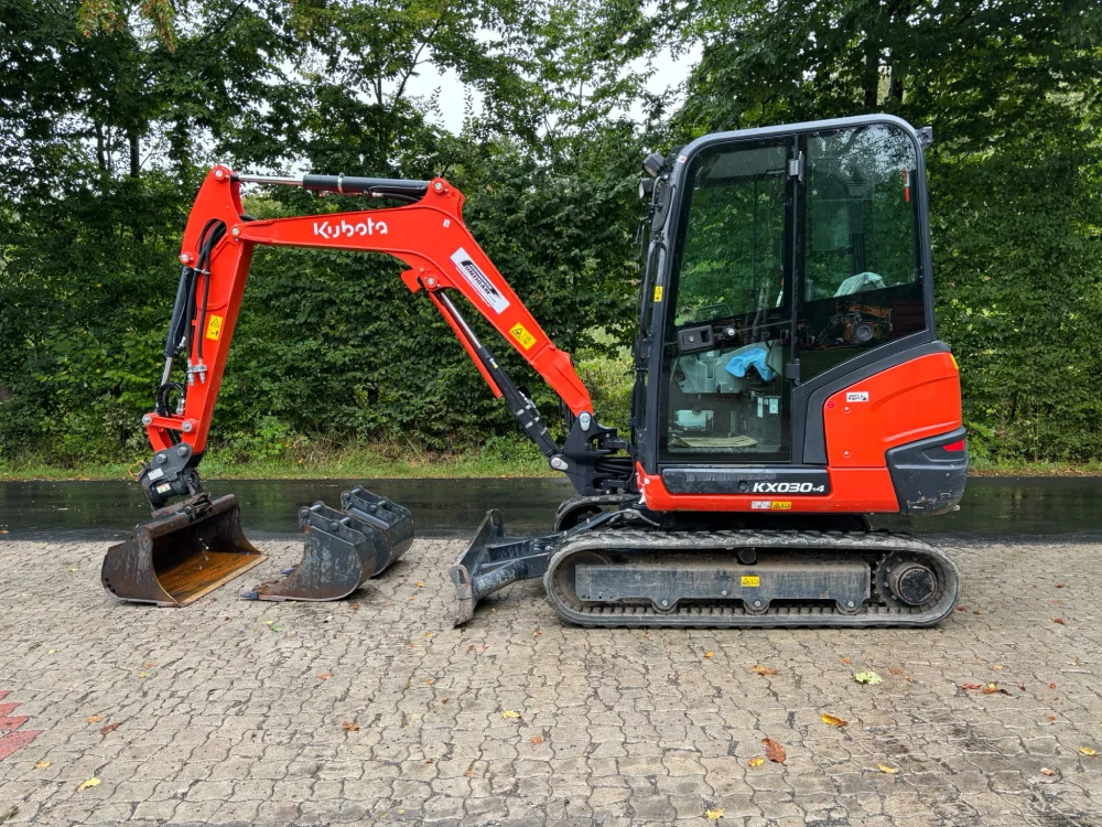 Kubota - KX 030-4